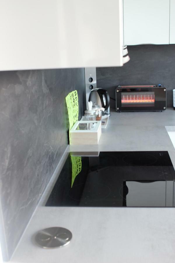 Air-Conditioned City View Apartment 24H Check-In Pressburg Exterior foto